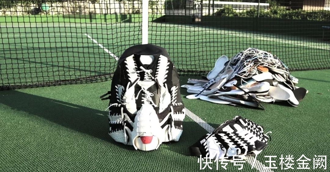 yeezy 侃爷为了这双鞋,竟把 YEEZY 中国工厂搬回美国