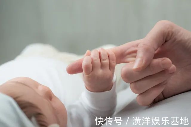 孩子|宝宝湿疹反复太难缠,妈妈好心疼,对付宝宝湿疹弄懂这些很有必要