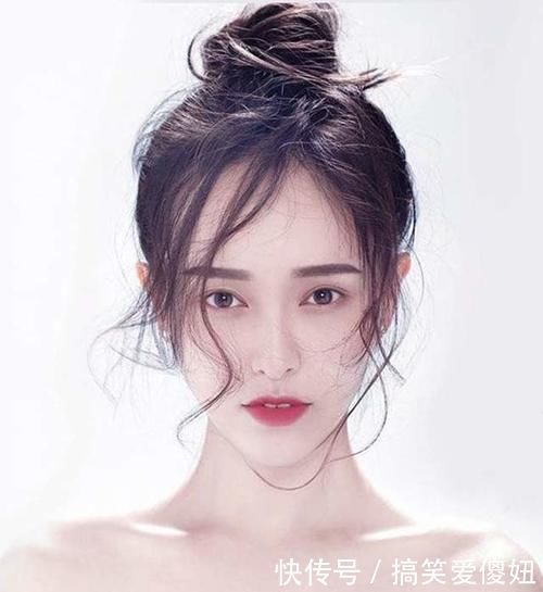 气质|冬天再懒也不要散着头发了,有静电!试试这几款扎发,气质又迷人