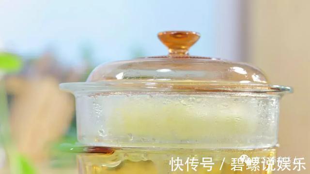 1根山药2个鸡蛋，加点它蒸一蒸，蛋糕一样松软！还能消食健脾