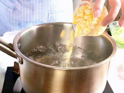 泰式藜麦牛油果沙拉