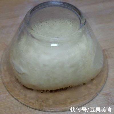 披萨饼|#安佳马苏里拉芝士挑战赛#好吃的火腿毛豆披萨