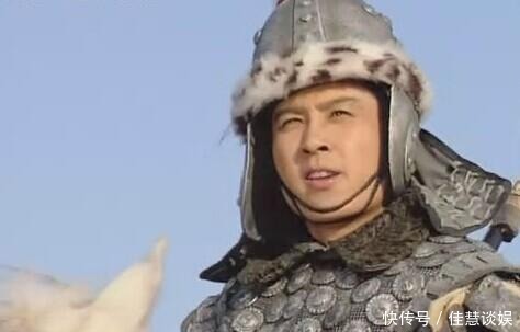 相比|关羽与马超争论武艺被诸葛亮化解，那历史之上两人相比谁强那？