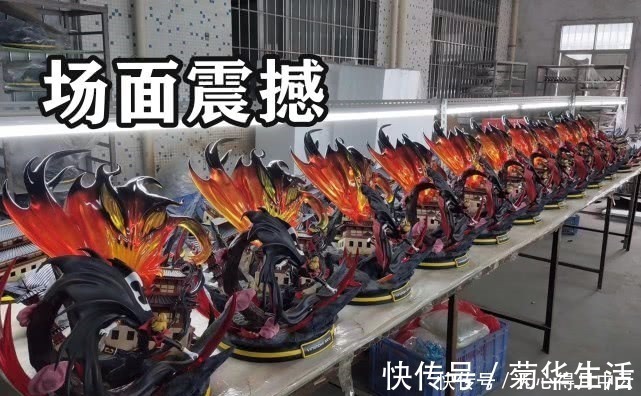 海贼王|海贼王2款山治战斗服的手办,当10个手办摆成一排,画面过于舒适