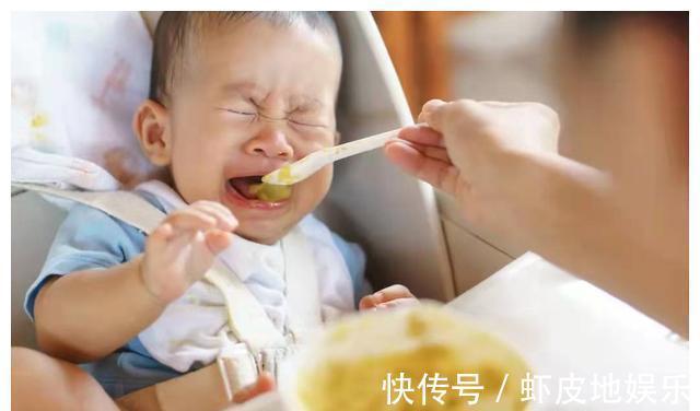 玉米粒|孩子吃饱了大人还喂会有什么后果?娃一顿吃多少,家长心里要有数