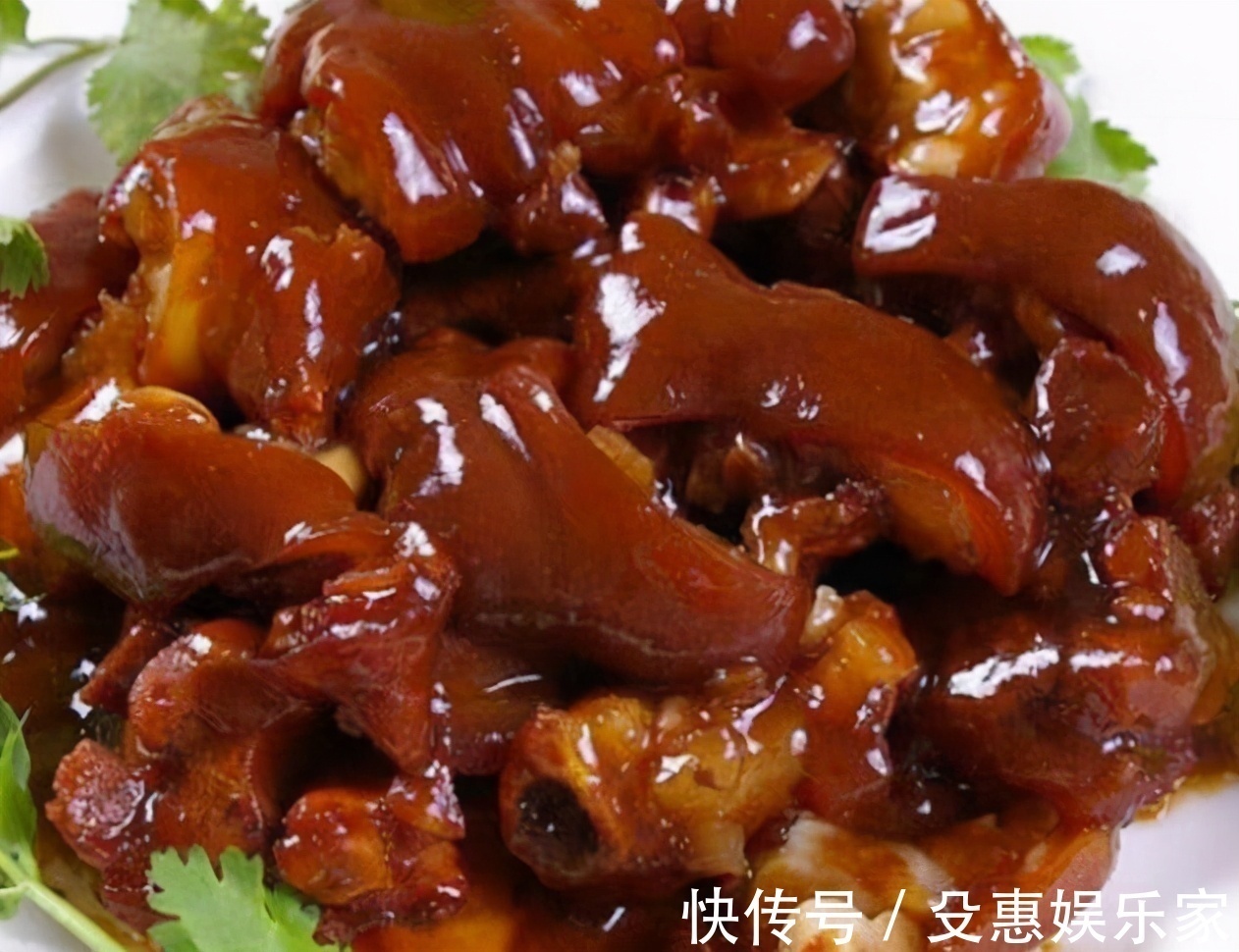 王医师|女性到了中年,常吃三种美食,降压减脂,排毒清肠,不容错过