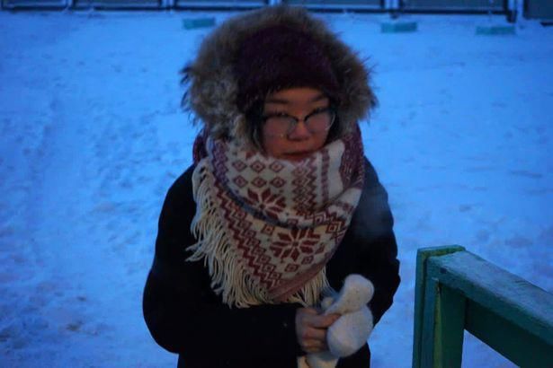 世界|世界上最冷的学校，尽管零下51度，学生们还是勇敢地跑去上课