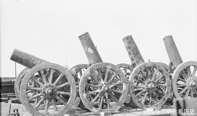 弹药|1919年英军监督德国工人拆毁火炮弹药 战争阴云挥之不去!