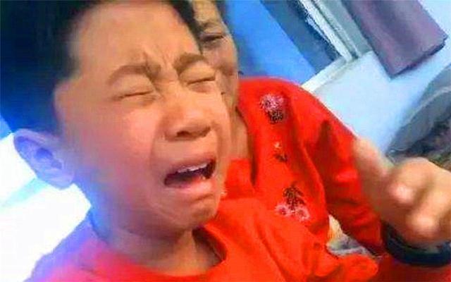 孩子|“朱”姓宝爸给娃起这名,孩子上学后整天愁眉苦脸,爸:对不起娃