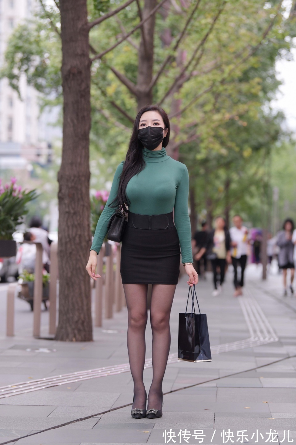 打底衫|轻熟风的穿搭，打底衫配一步裙，知性优雅美丽大方