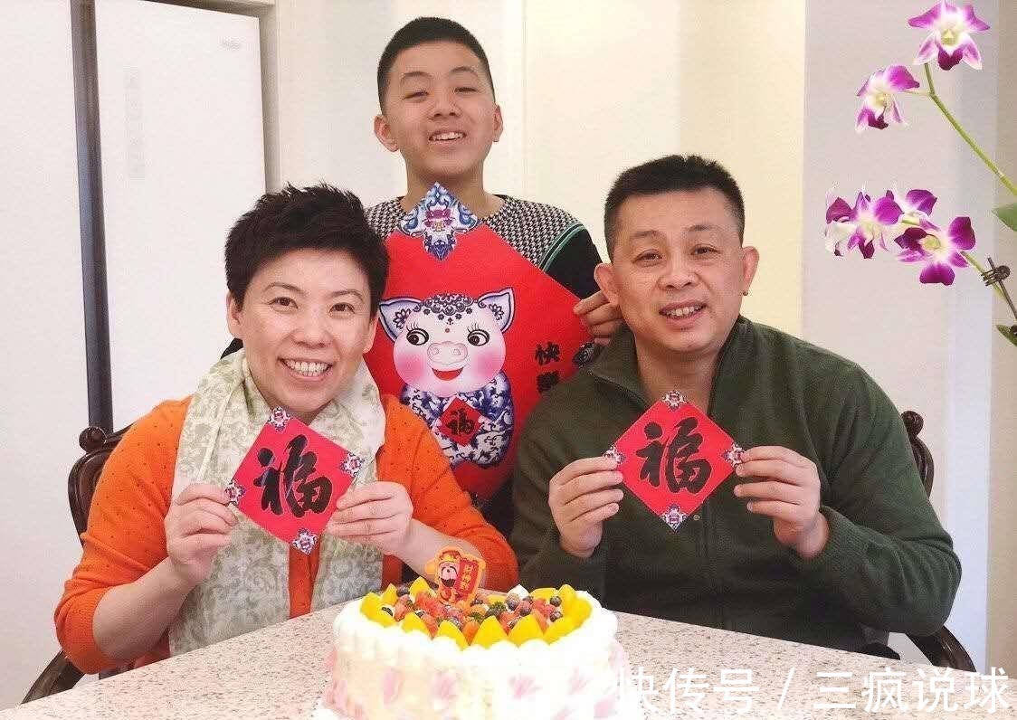 大魔王|恭喜!邓亚萍儿子又夺冠,打法凶狠不输妈妈,11个月狂揽11块奖牌