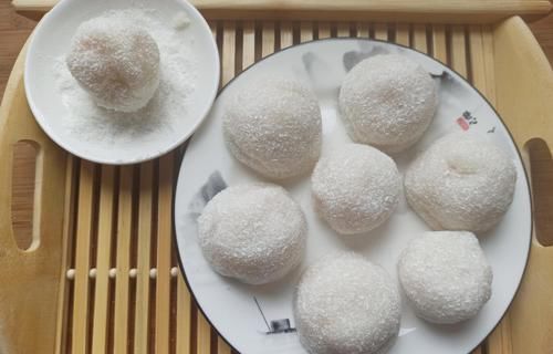 超市真会做生意，1碗糯米1斤水果，竟被他做出了新花样，供不应求