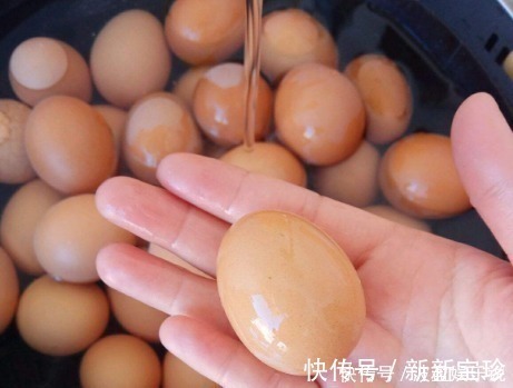 流油|腌咸鸡蛋只放盐就错了，多加3个步骤，鸡蛋个个流油起沙，吃着香