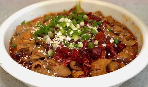 猪大肠|每年年夜饭,必做这道“麻辣肥肠”,够劲够爽够火,下酒又下饭