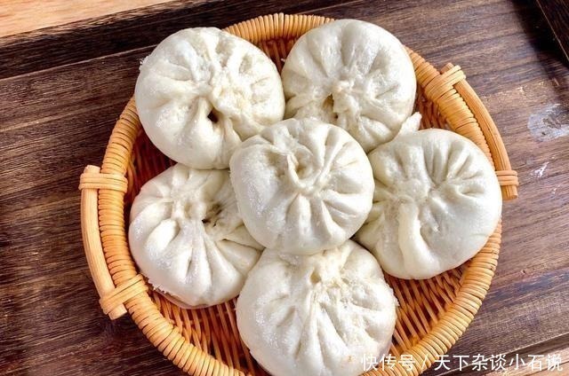 发面时加1勺它，蒸出的馒头、包子洁白松软，一次一锅不够吃