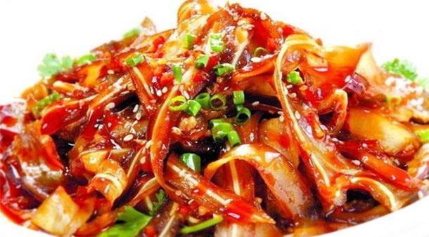 刮油|瓜子脸大长腿是18岁孩子做梦的理想，多吃燃脂菜，降脂刮油变女神