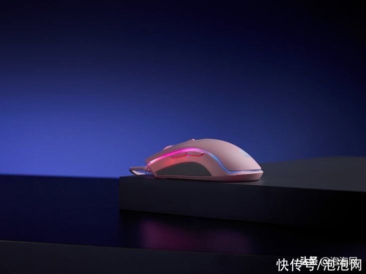游戏|粉嫩甜美 雷柏V305幻彩RGB光学游戏鼠标上市