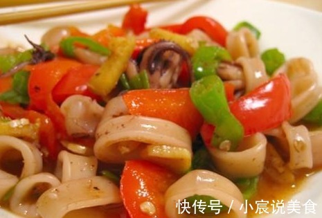 三个朋友来家里做客，做了四菜一汤招待，朋友吃完直夸好吃，大厨