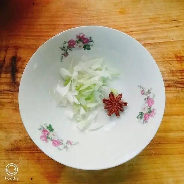 土豆|吃1个它,相当于吃了8个苹果,4个梨,1块钱一斤,家家必备!