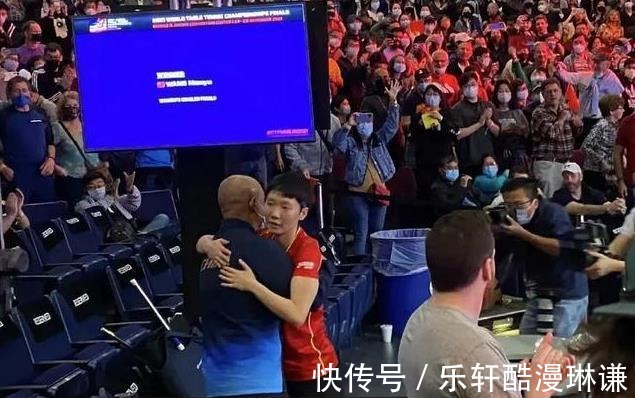 国乒|早田希娜为何示爱国乒小将看孙颖莎陷入尴尬时,他的反应就懂了
