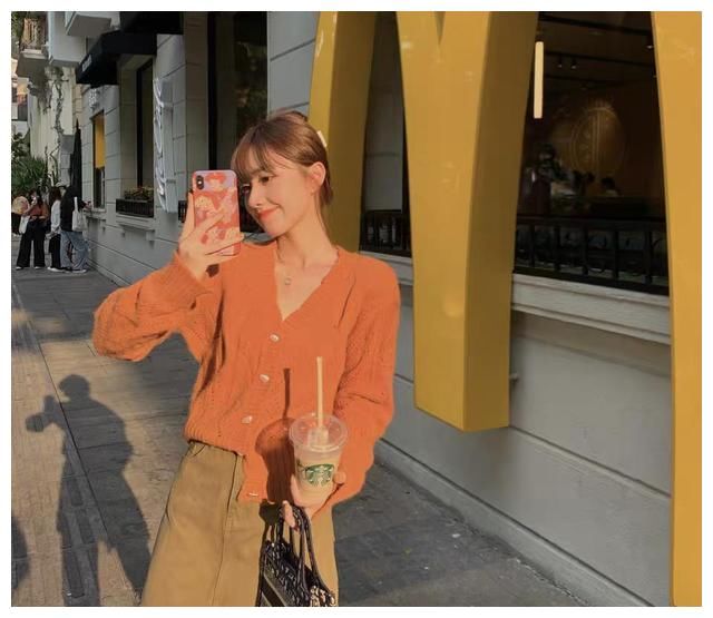 毛衣如何穿出韩系范？这3种搭配指南，教你把普通单品穿得时尚！