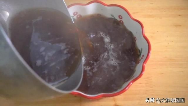 牛奶水麻薯,5分钟就能搞定的甜水美食,无烤箱,滑溜溜,绝了