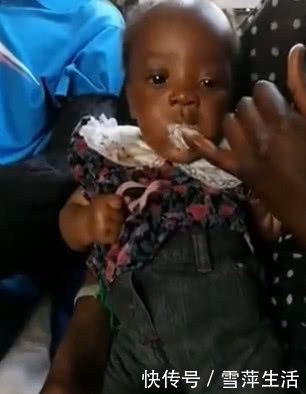 非洲|几张图告诉你,非洲妈妈是咋喂孩子的,别在说自己不幸福了!