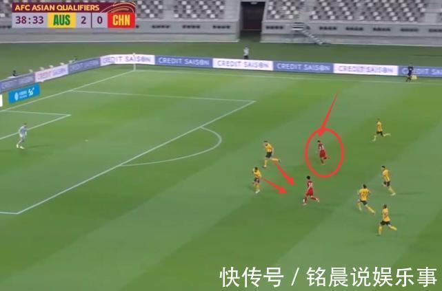c罗|就是不传!艾克森大空位要球遭无视,归化梅西和C罗又有什么用