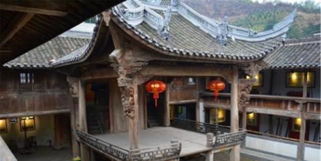 俗语|农村俗语“富不住大屋,穷不行远路”啥意思为何富不能住大屋