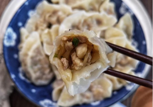 用它来包饺子,便宜实惠又香浓多汁