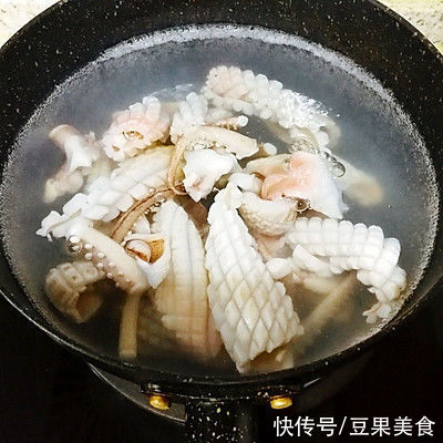 好吃的爆炸的家常炒鱿鱼,没有它我就不吃饭