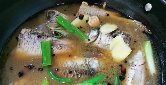 秋天,有钱没钱,多吃这鱼,5元一斤,炖汤喝营养高又鲜美!