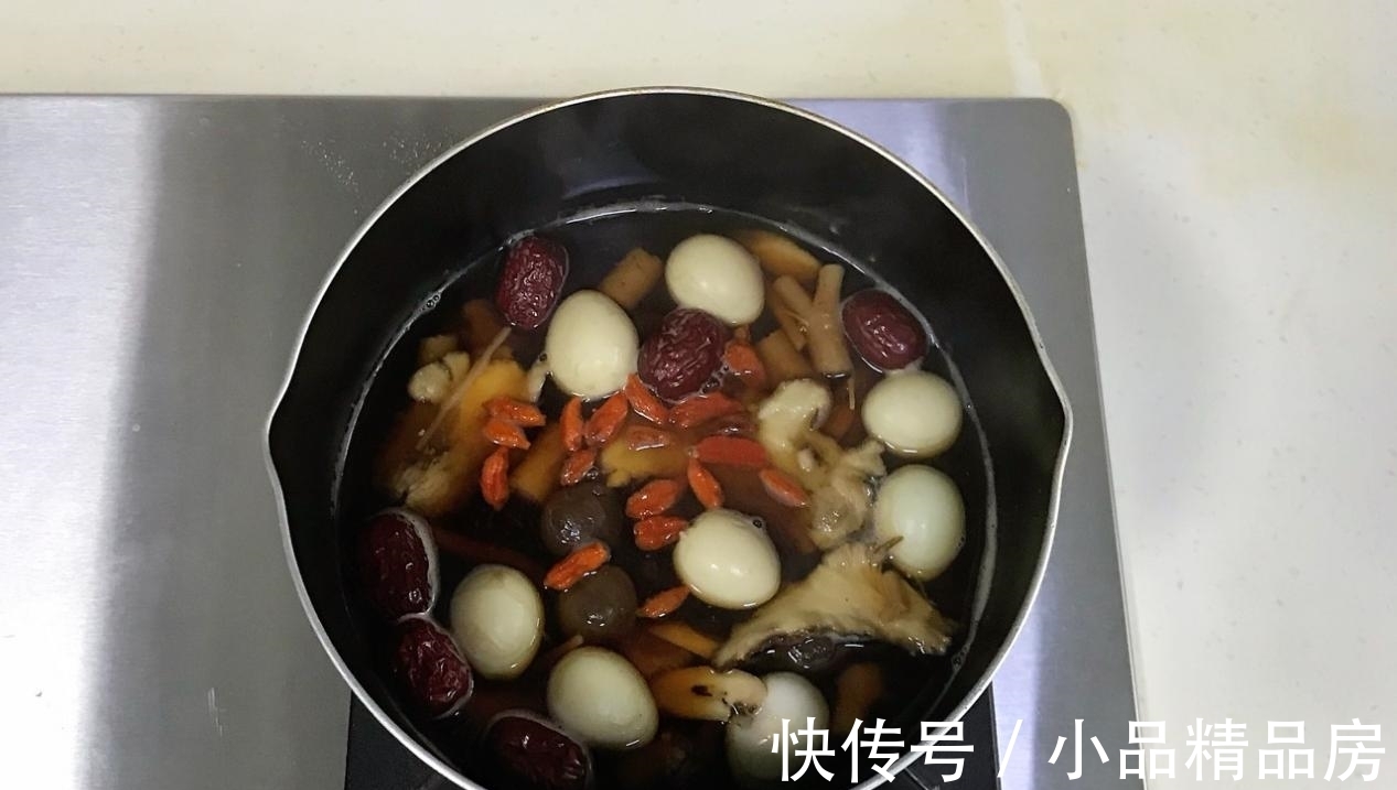 滋补|自制黄芪养生甜汤,营养滋补又好喝,适合这个季节