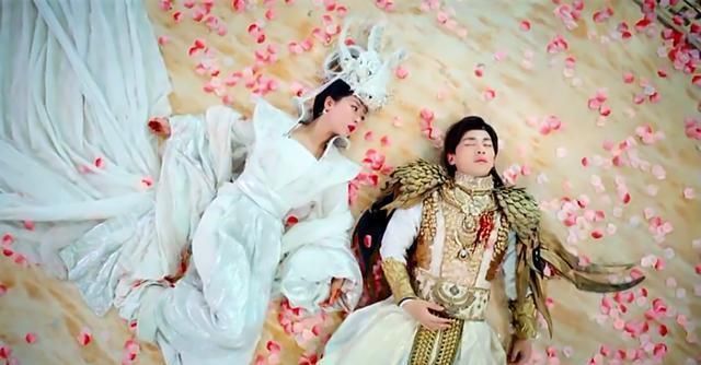 新版《香蜜》糊得“外焦里嫩”,旭凤土里土气,锦觅蛇精脸很抢镜