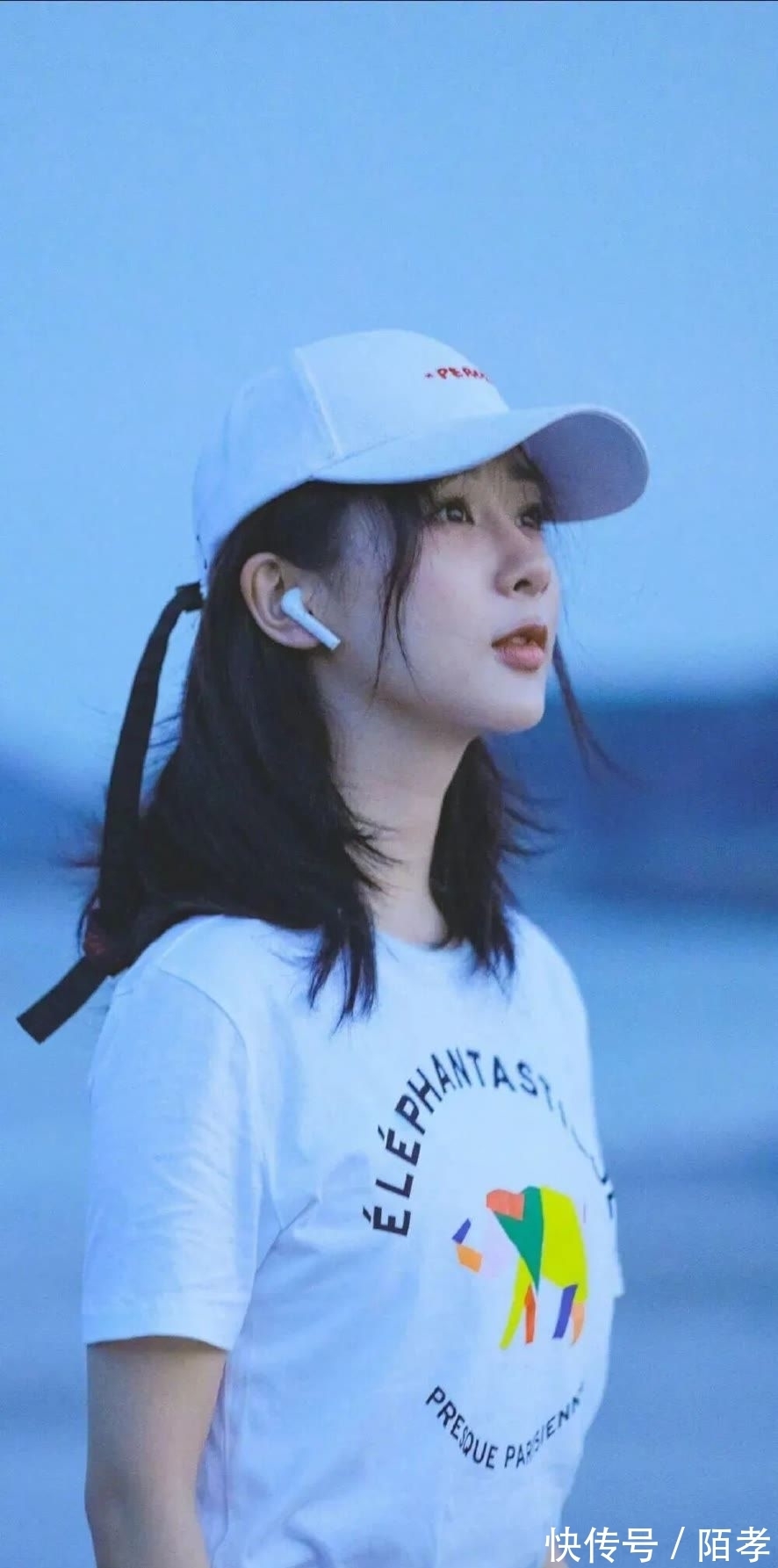 「壁纸」好在这一生兜兜转转,也曾被你温柔相待过