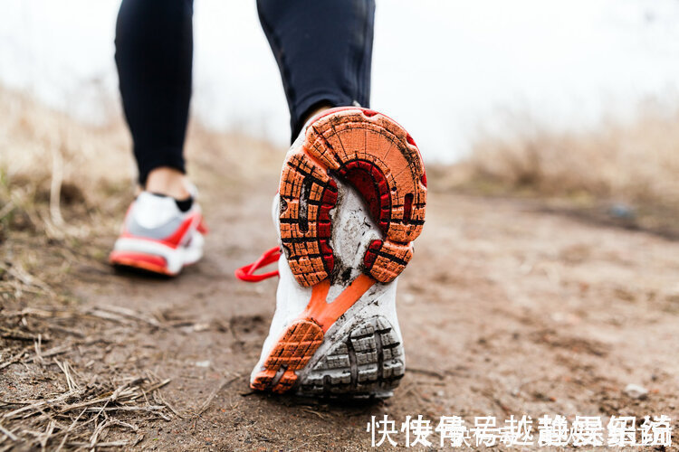 膝盖|每日坚持快走的人，不用一个月，2个好处都会“找上门”