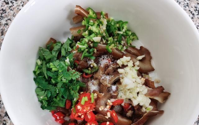 爷爷|50岁以上“老一辈”公认的下酒菜,又香又实惠,大爷一盘喝2两