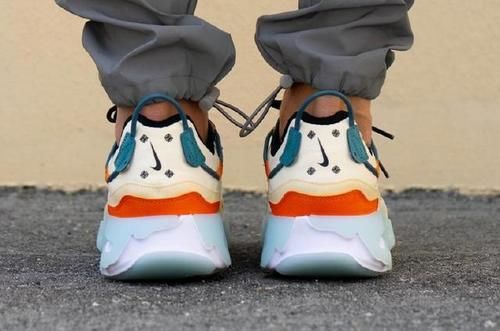 耐克OW联名再曝新款!长相山寨价格便宜,确定不是莆田设计的?