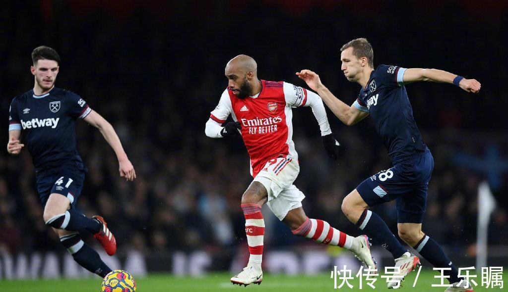西汉姆联|3-0到2-0!英超豪门连续爆发,创6年纪录,C罗难了,曼联落后2分
