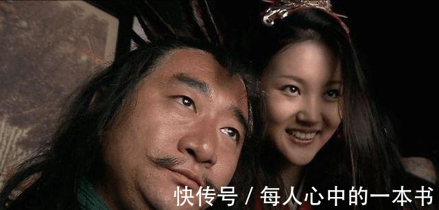 石秀$水浒传祝龙与豹子头林冲30回合不分胜负,却被小小李逵随手击杀!