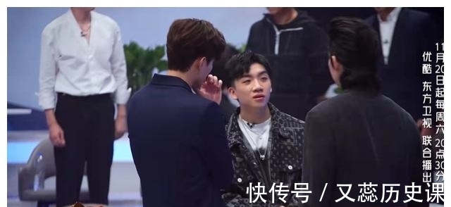 看了《追光吧!》才知道,男藝人大型社交現(xiàn)場原來是這樣的?