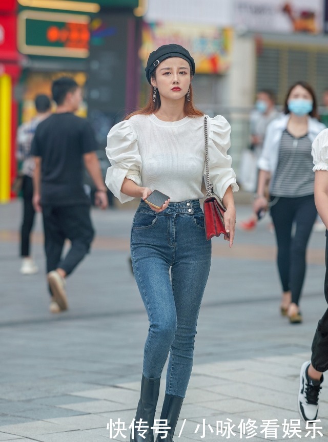 身材|街拍:高跟鞋修饰身材和气质,轻松展现出了脱颖而出的美