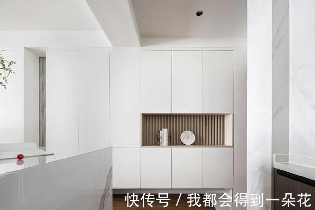 玄关|住着舒适看着清爽，家居氛围更棒，这装修真让我着迷，好想照着装