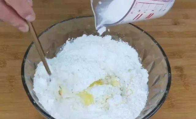 早餐|无矾无碱能炸油条?23年早餐店老板:只需加这2样,蓬松又健康