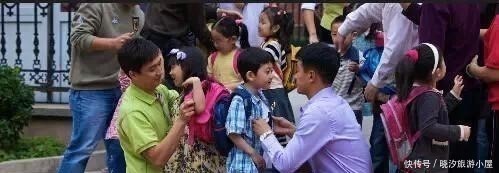 暗示性|去幼儿园接孩子,家长要注意“2问3不问”!来自幼儿园老师的建议