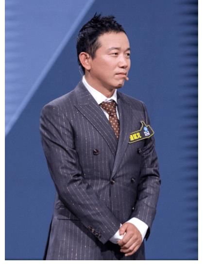 《導(dǎo)演請(qǐng)指教》梁龍作品被停播 潘斌龍：尋找共鳴，是一個(gè)在路上的東西