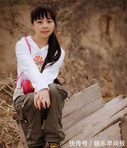 王二妮:星光大道走紅,一人撐起全家,風(fēng)光背后的艱辛與淚水