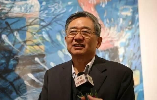 书法作品!人民大学博导:墨往纸上一泼就1万美金?我们不需要那么多人写字!