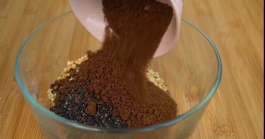 糯米这样做太好吃了,上锅一蒸一烙,香甜软糯,全家人都爱吃