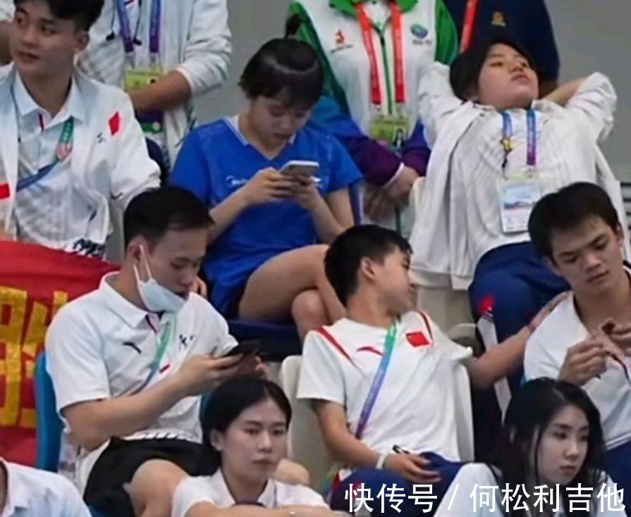 奥运会冠军|哆啦A梦！全红婵从兜里不断掏出零食，红姐分完后又拿出更大一包